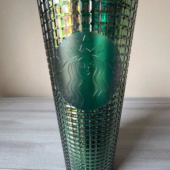 Starbucks Green Iridescent Rainforest Grid NWT Tumbler Venti 24oz New Fall 2022 - Picture 3 of 6